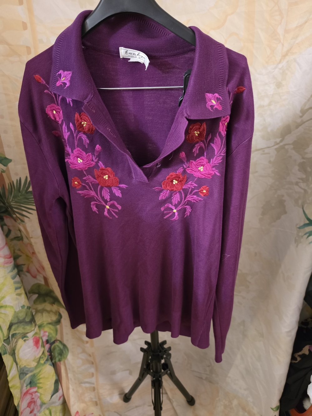 vintage purple knit polo-style sweater from the brand Eunhye